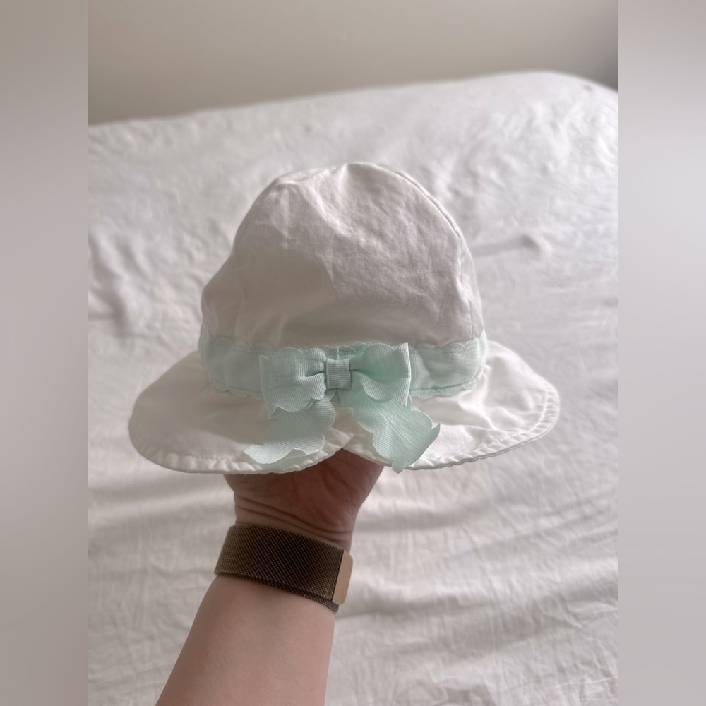 Janie and Jack baby sun hat size 6-12 months